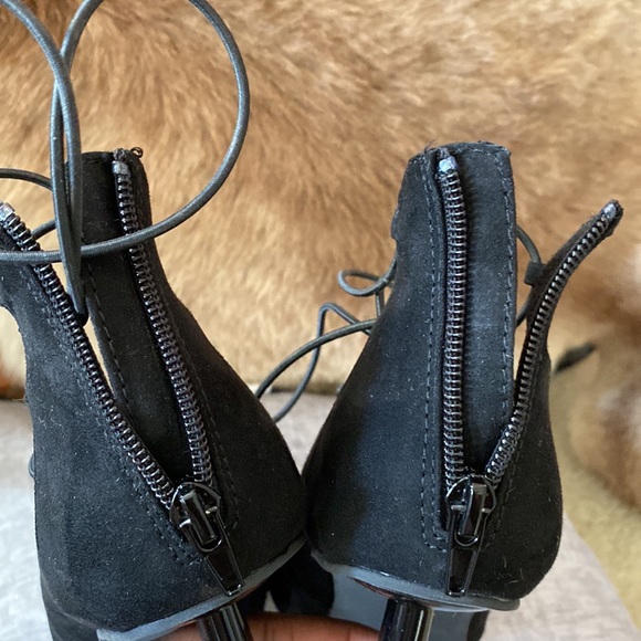 WILD PAIR LACE UP SHOES - Picture 5 of 8